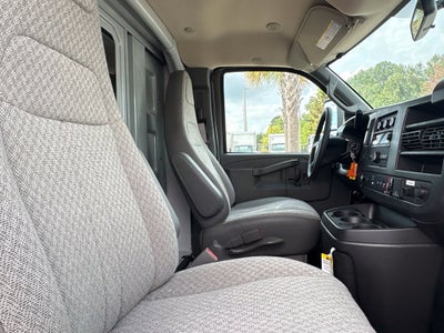 2026 Chevrolet Express Cutaway 3500 1WT