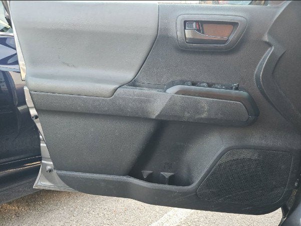 2022 Toyota Tacoma 2WD SR