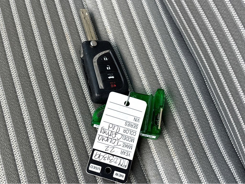 2022 Toyota Camry SE