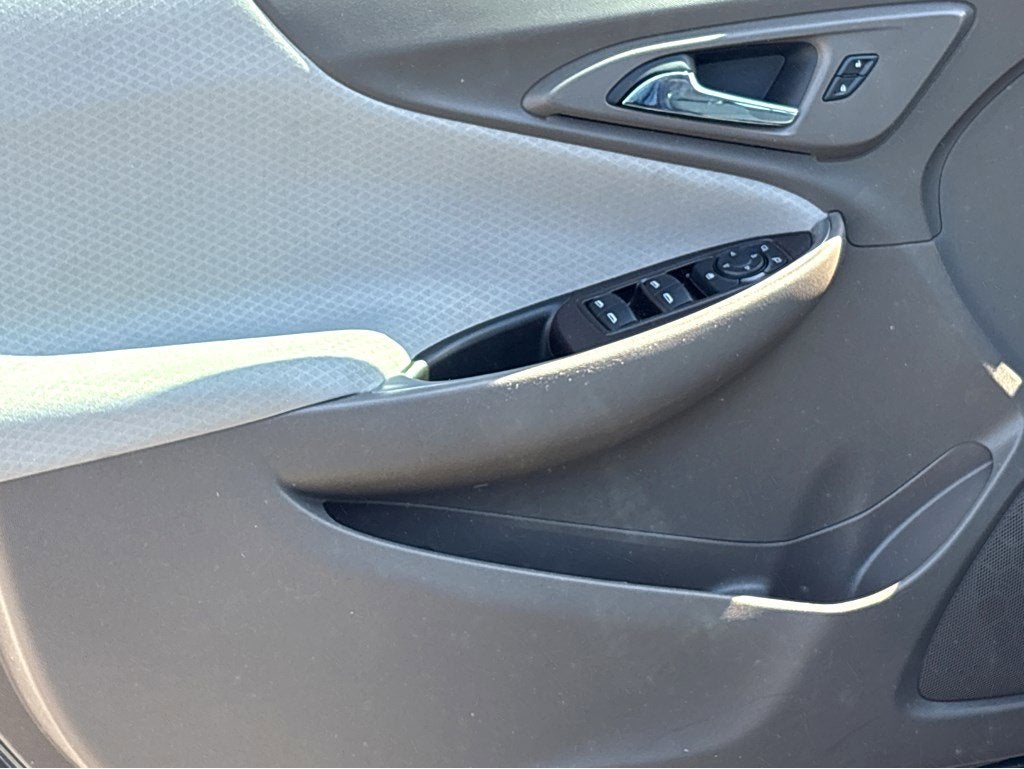 2020 Chevrolet Malibu LS