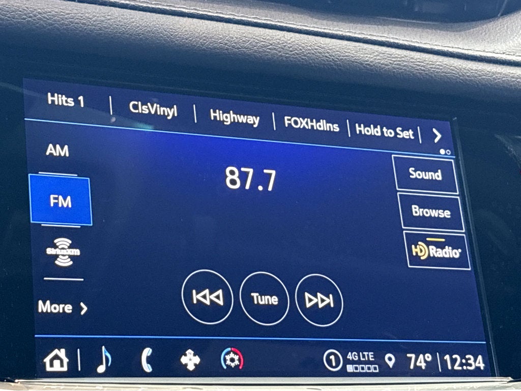 2026 Cadillac XT5 Luxury