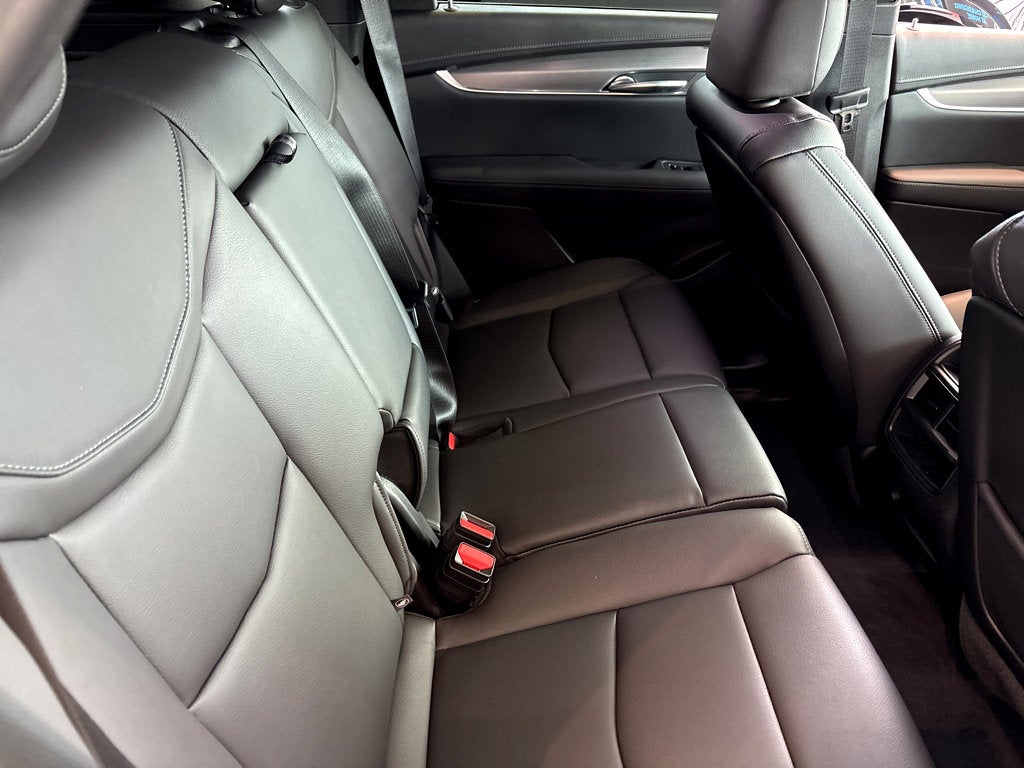 2026 Cadillac XT5 Luxury