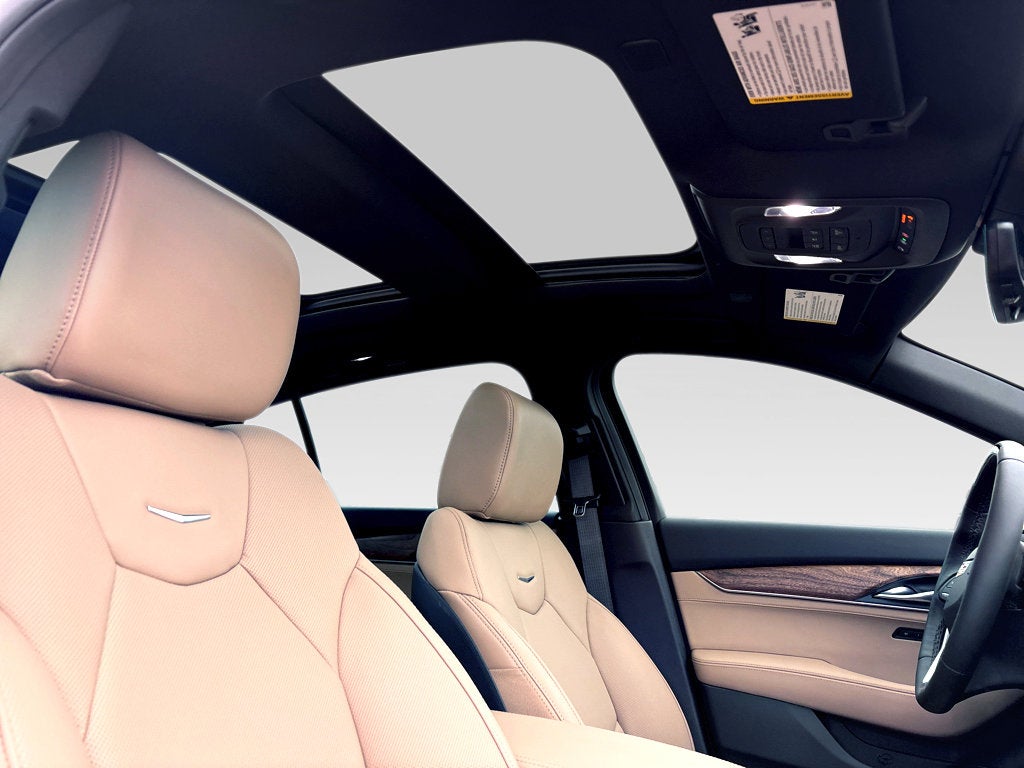 2025 Cadillac XT5 Luxury