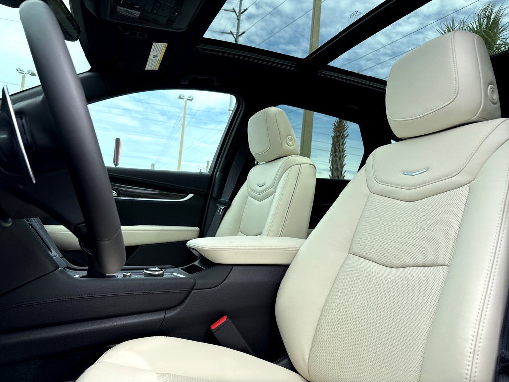 2026 Cadillac XT5 Sport