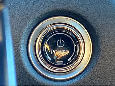 2024 Cadillac LYRIQ Luxury 2