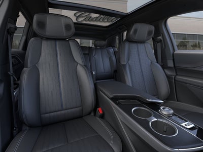 2024 Cadillac LYRIQ Luxury 2