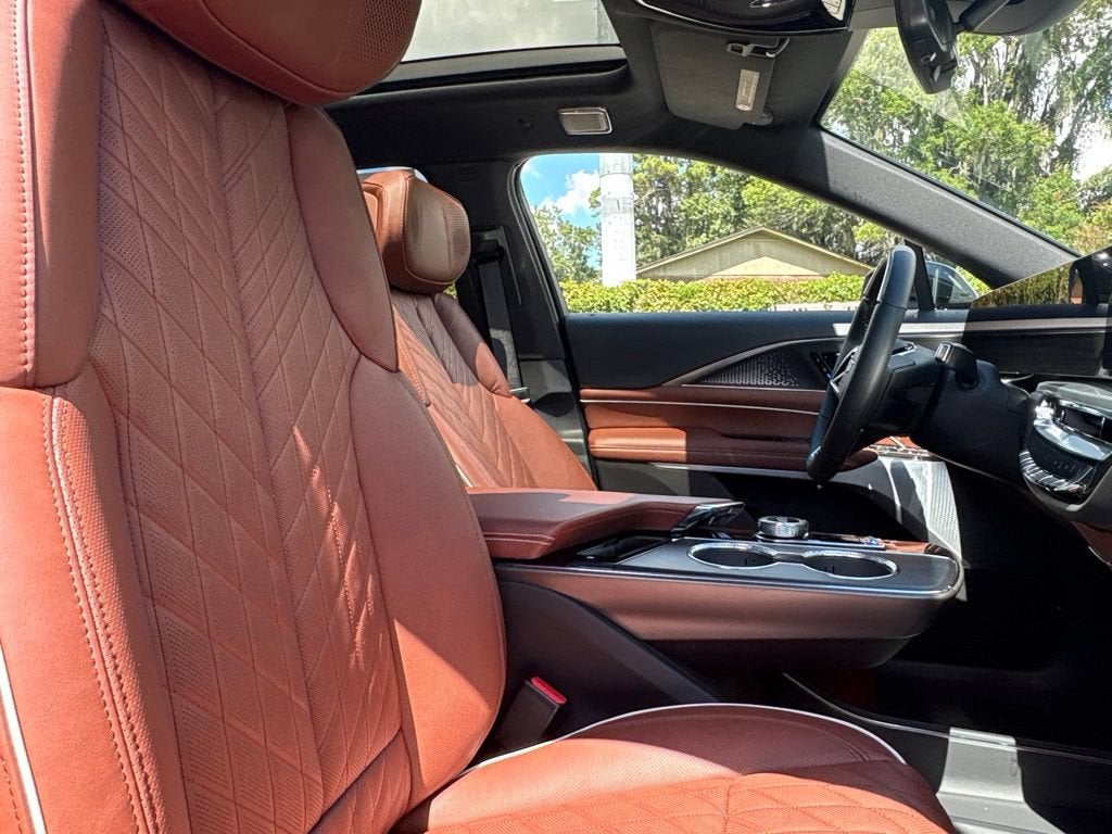 2027 Cadillac LYRIQ Signature Luxury