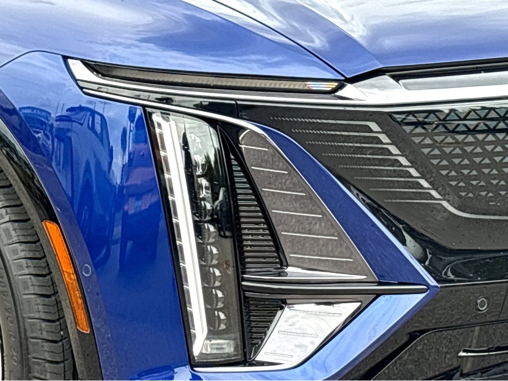 2025 Cadillac LYRIQ Sport 1