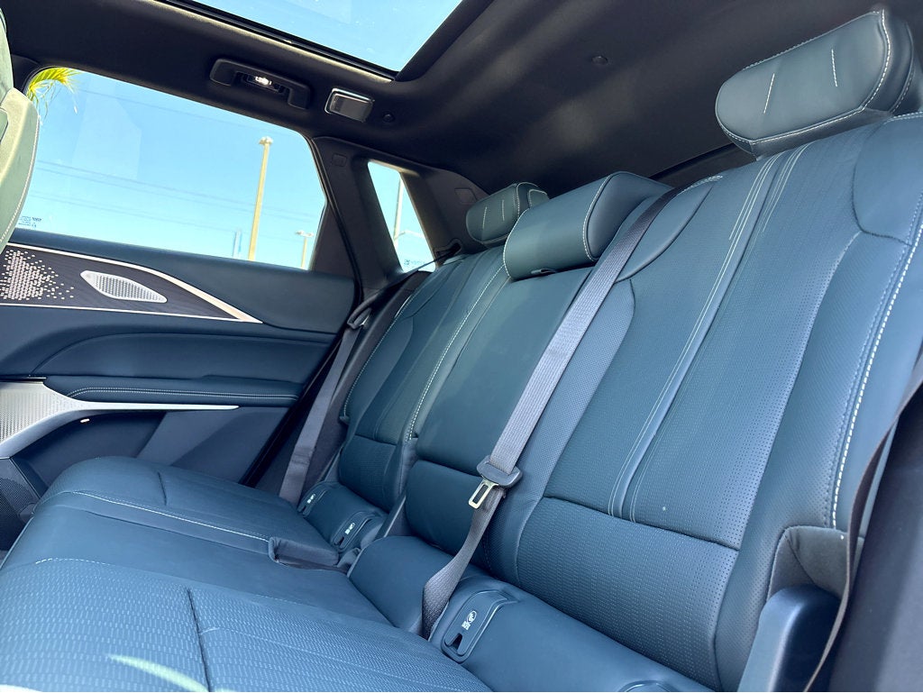 2026 Cadillac LYRIQ Signature Sport