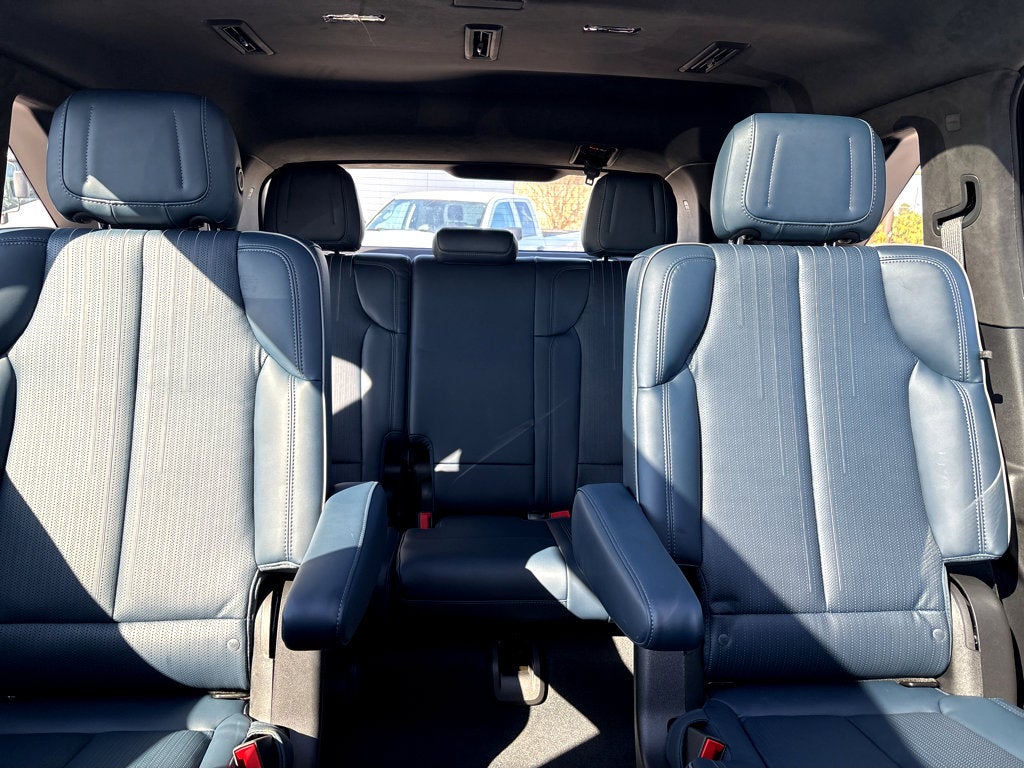 2025 Cadillac ESCALADE IQ Luxury 2