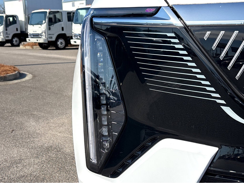 2025 Cadillac ESCALADE IQ Luxury 2