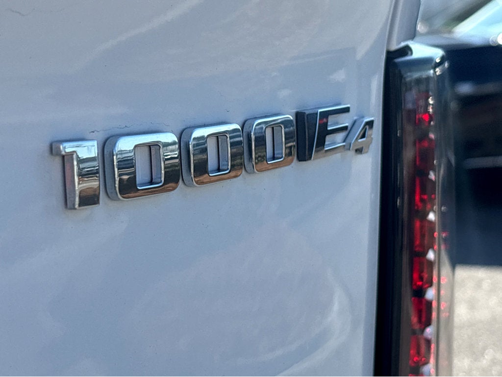 2025 Cadillac ESCALADE IQ Luxury 2