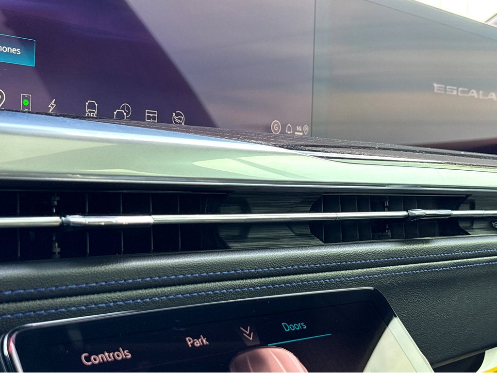 2026 Cadillac ESCALADE IQ Sport