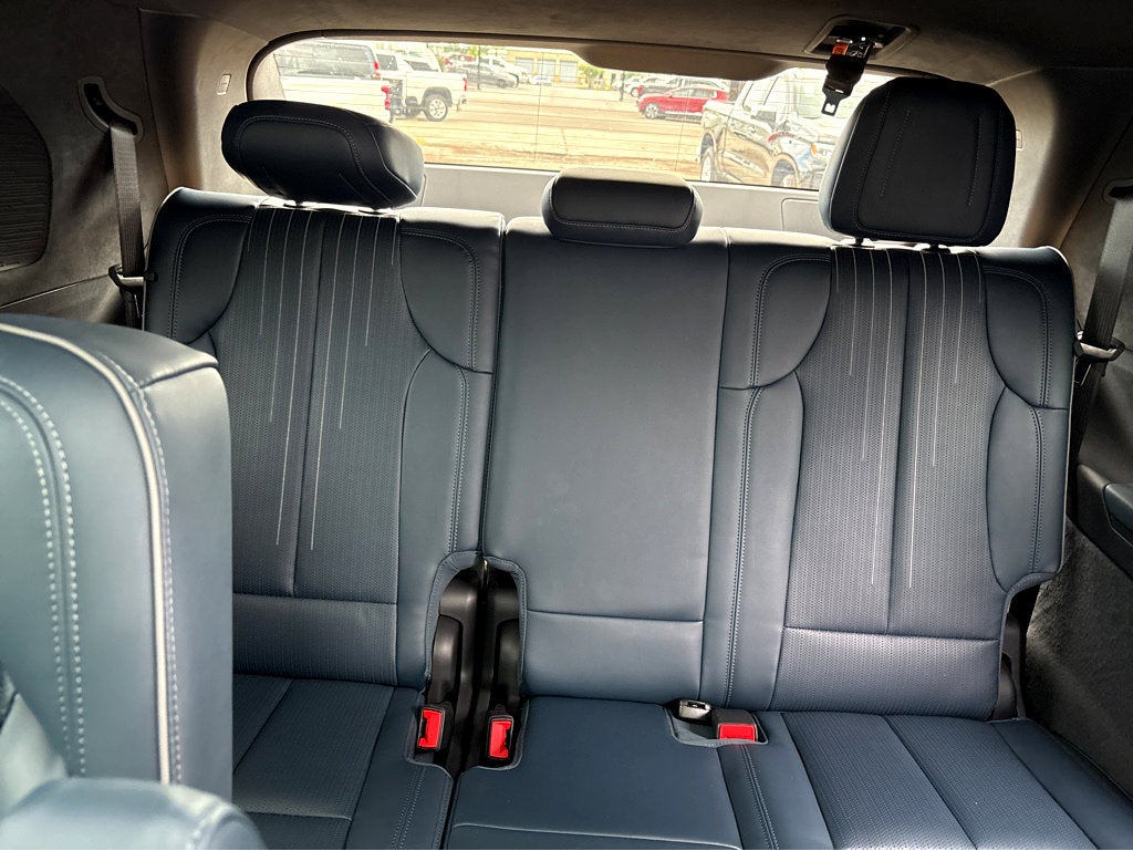 2025 Cadillac ESCALADE IQ Sport 2