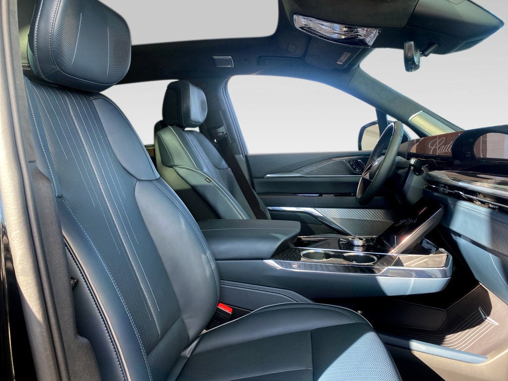 2025 Cadillac ESCALADE IQ Sport 2