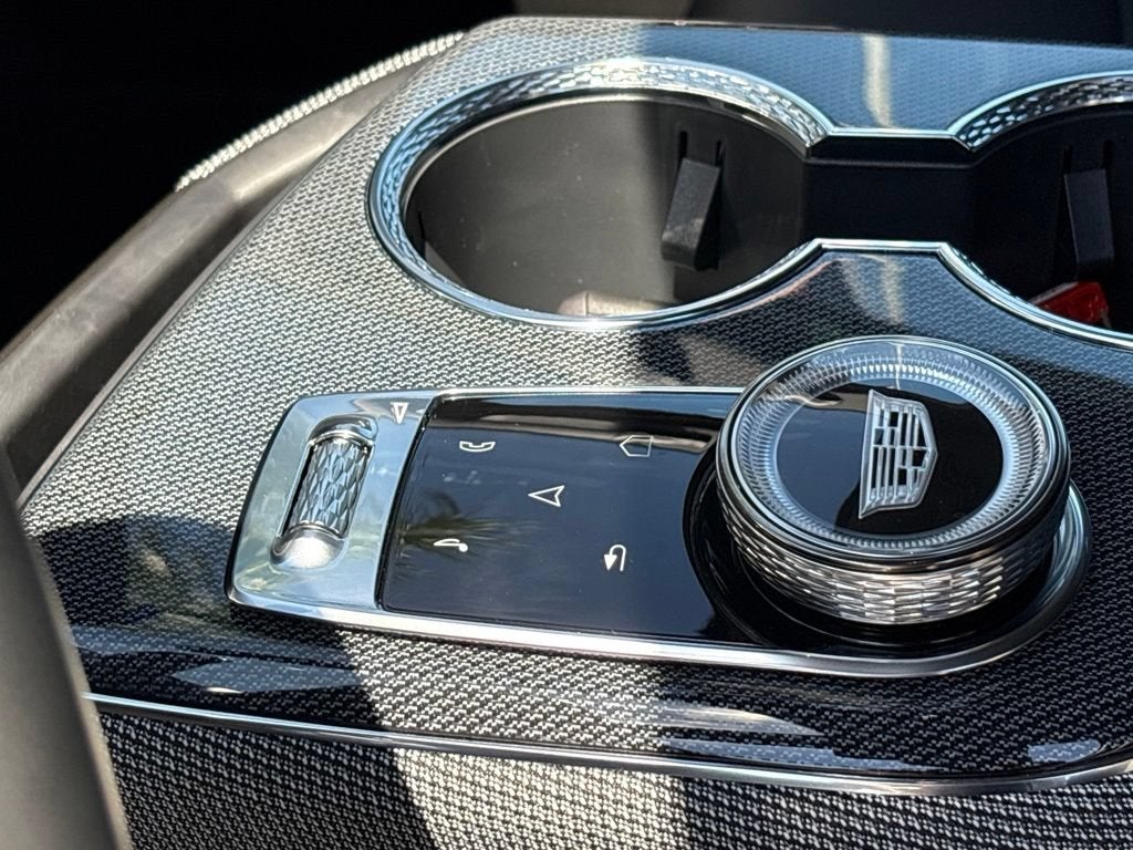 2027 Cadillac OPTIQ Luxury
