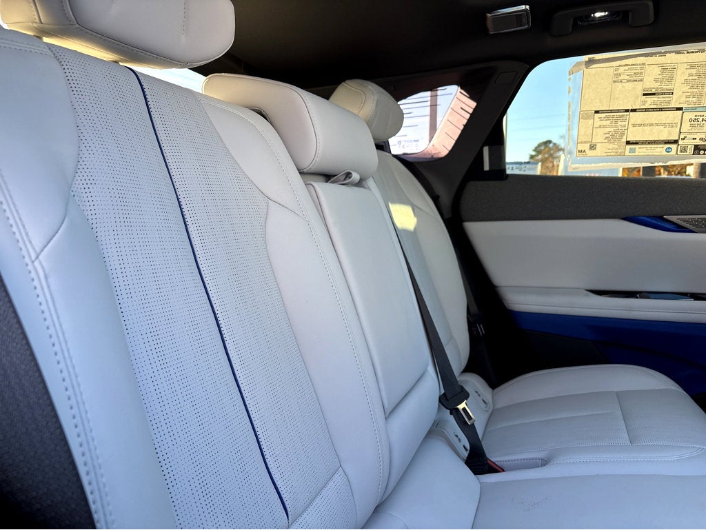 2026 Cadillac OPTIQ Premium Luxury