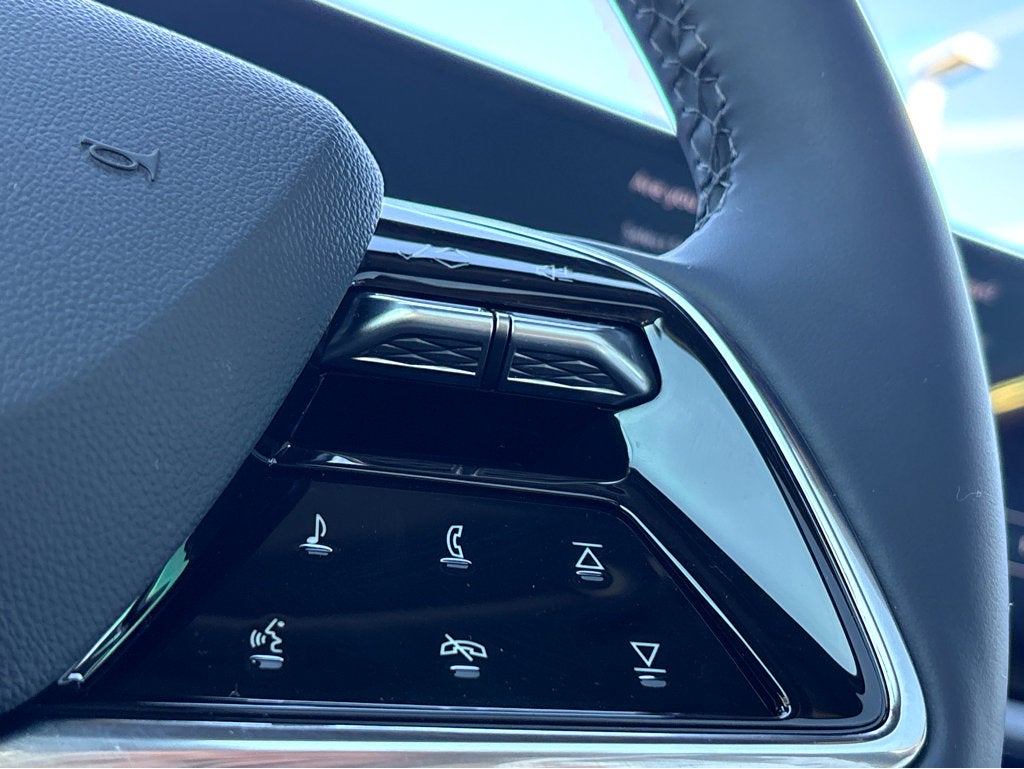 2026 Cadillac OPTIQ Premium Luxury