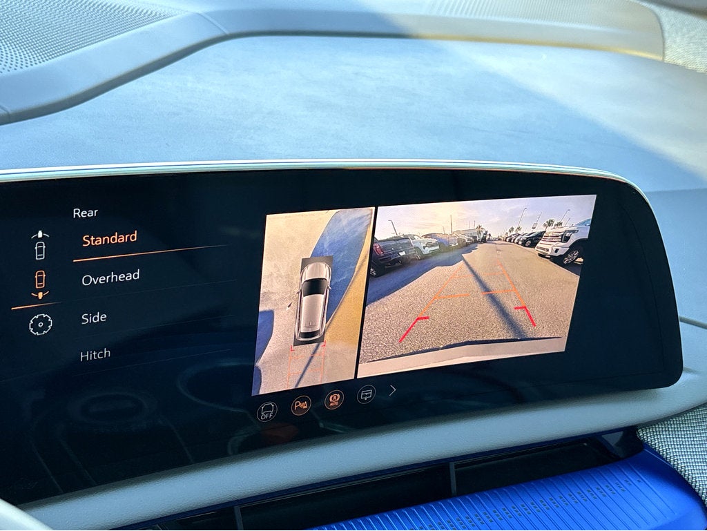 2026 Cadillac OPTIQ Premium Luxury