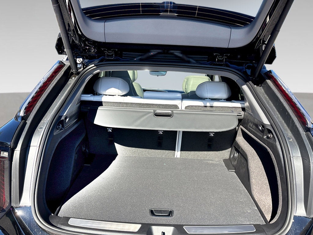 2026 Cadillac OPTIQ Premium Luxury