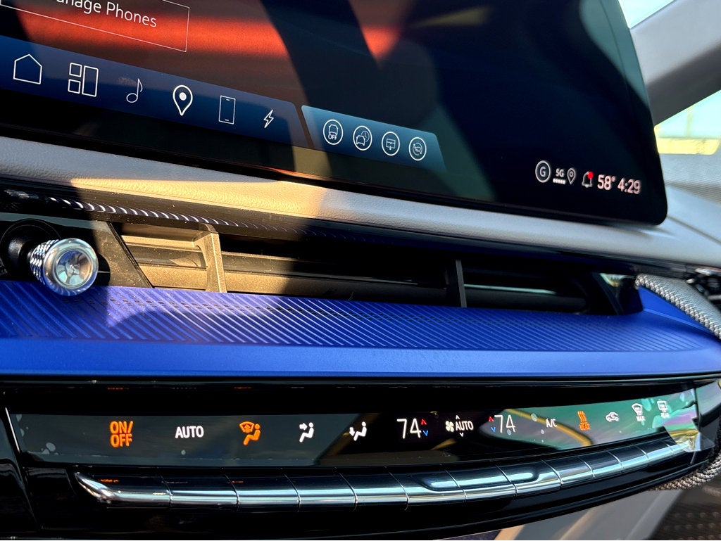 2026 Cadillac OPTIQ Premium Luxury