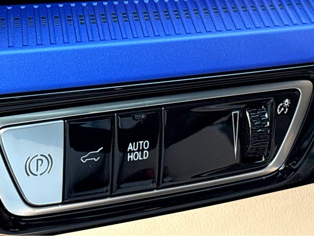 2026 Cadillac OPTIQ Premium Luxury