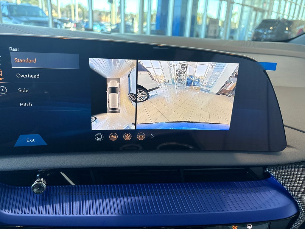 2026 Cadillac OPTIQ Premium Luxury