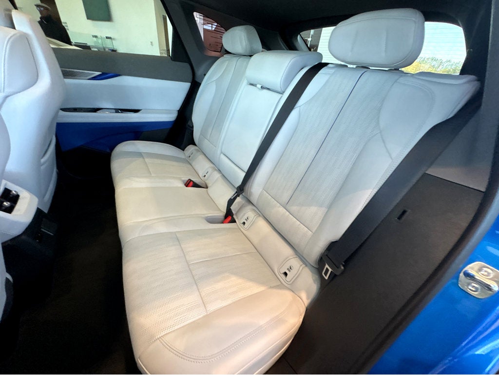 2026 Cadillac OPTIQ Premium Luxury