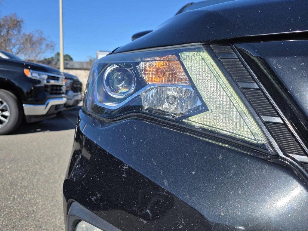 2020 Nissan Pathfinder SL