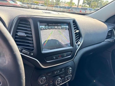 2022 Jeep Cherokee Latitude Lux
