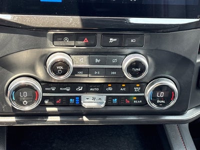 2023 Ford Expedition Base