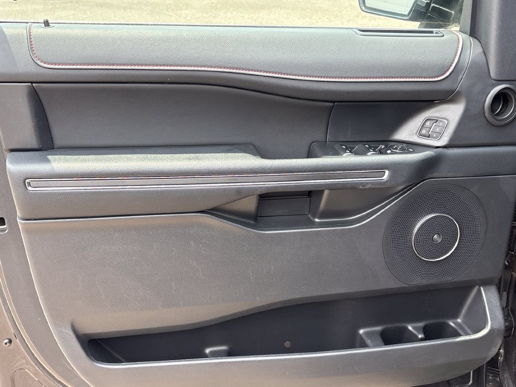 2023 Ford Expedition Base