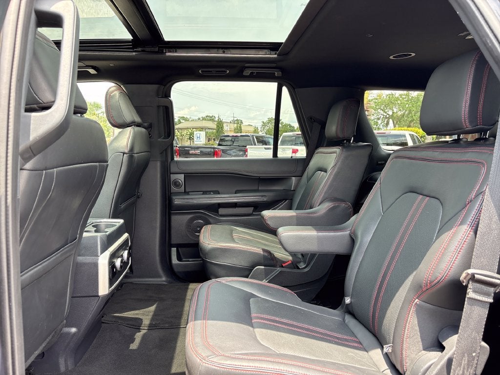 2023 Ford Expedition Base