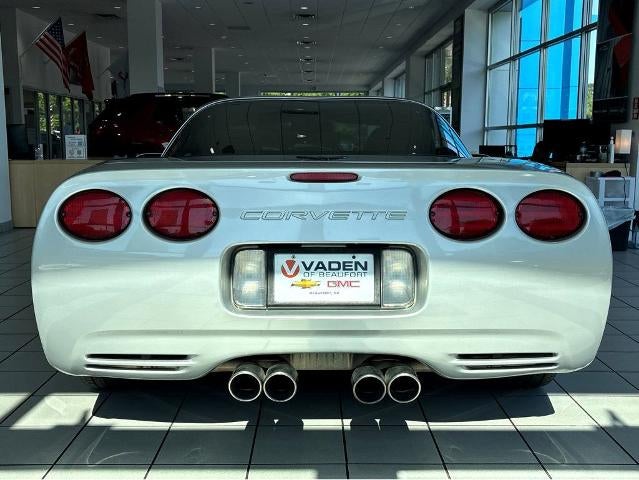2000 Chevrolet Corvette Base