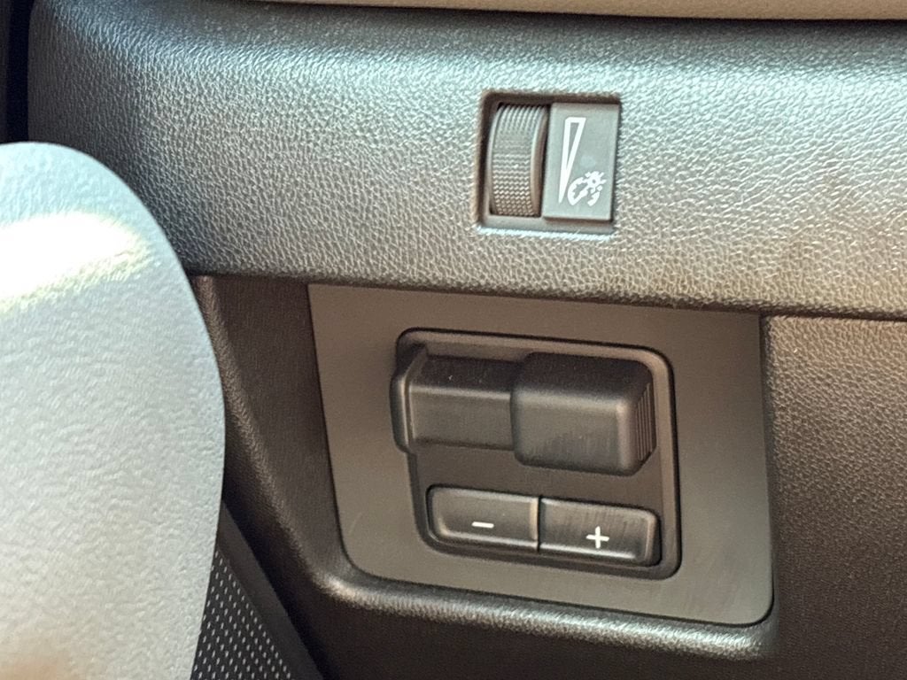 2025 Chevrolet Colorado Base