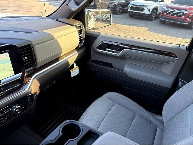 2025 GMC Sierra 1500 SLE