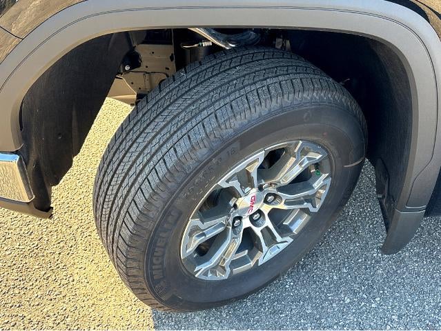 2025 GMC Sierra 1500 SLE