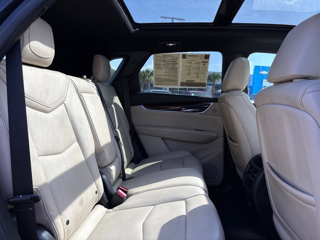 2017 Cadillac XT5 Base