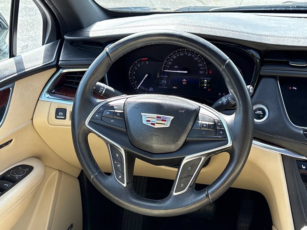 2017 Cadillac XT5 Base