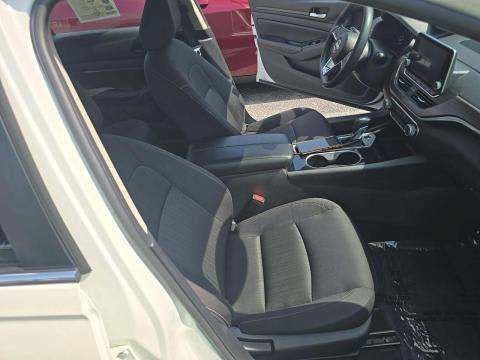 2024 Nissan Altima Base