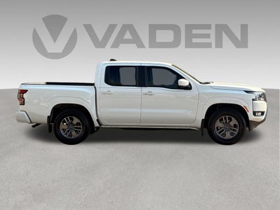 2025 Nissan Frontier Base