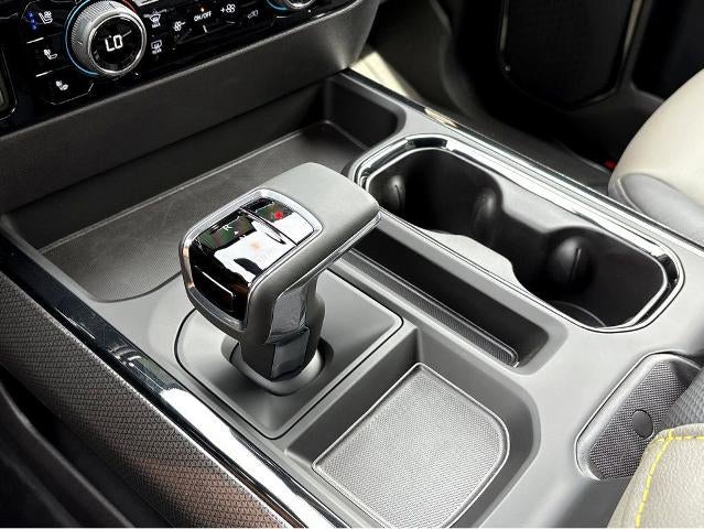 2026 Chevrolet Silverado 1500 ZR2 - Photo 18