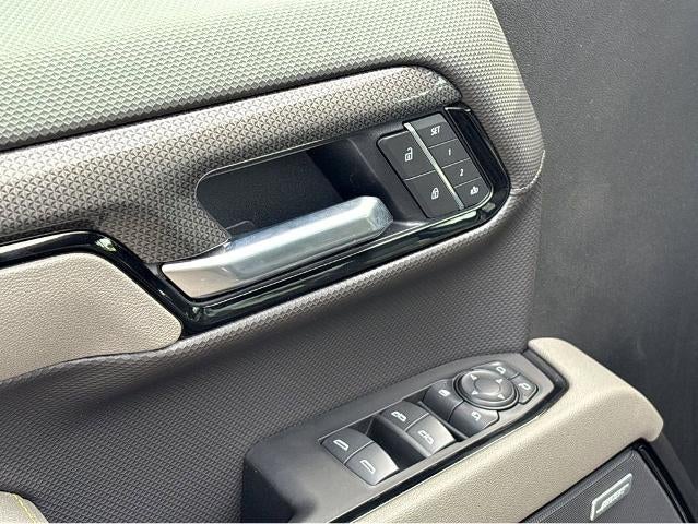 2026 Chevrolet Silverado 1500 ZR2 - Photo 22