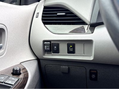 2016 Toyota Sienna XLE