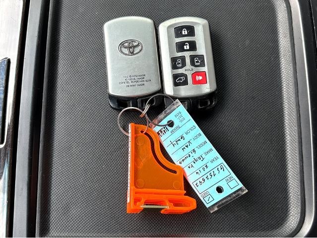 2016 Toyota Sienna XLE