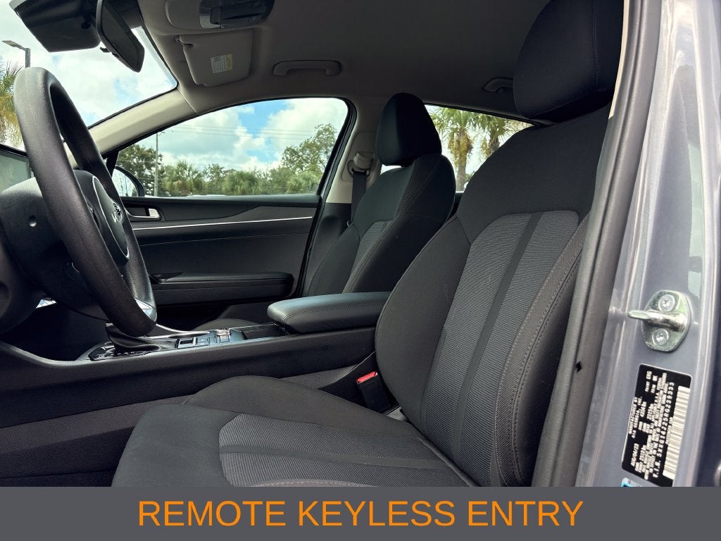 2024 Kia K5 Base