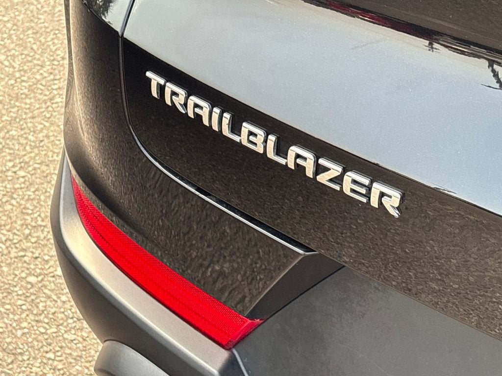 2023 Chevrolet Trailblazer Base