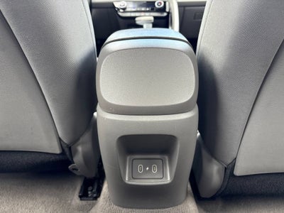 2024 Hyundai Elantra Base