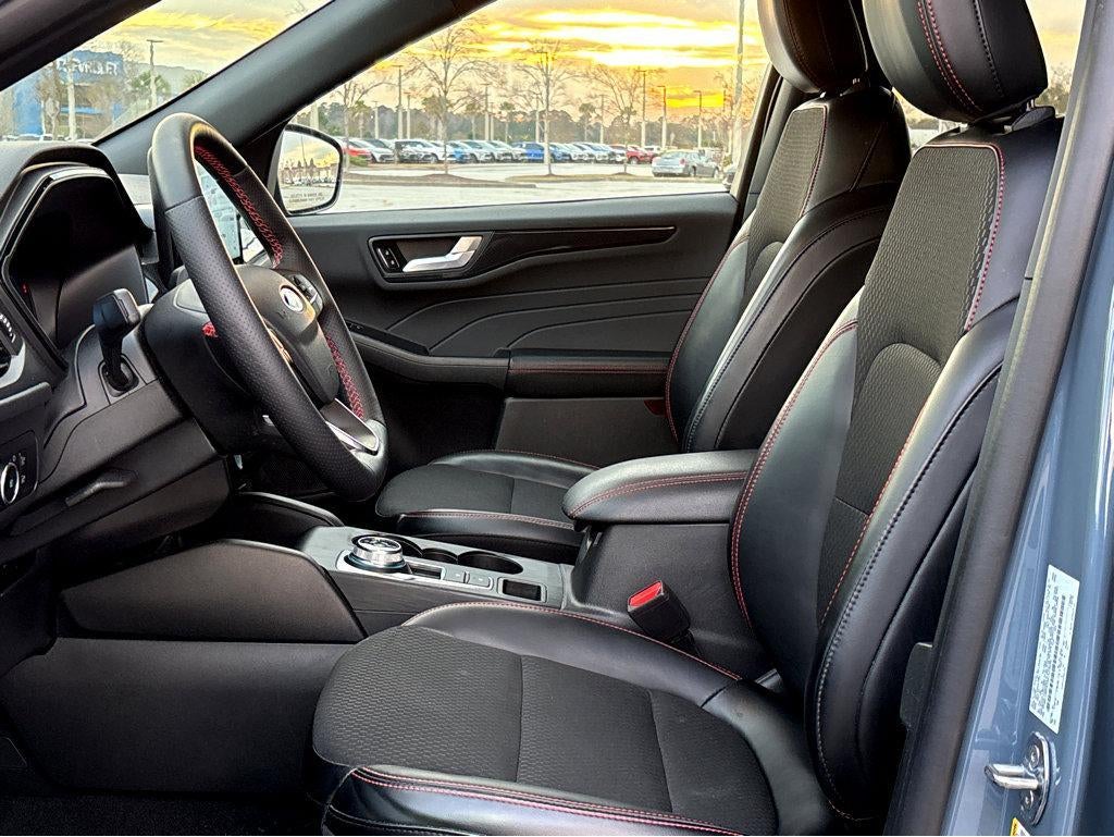 2025 Ford Escape ST-Line Elite