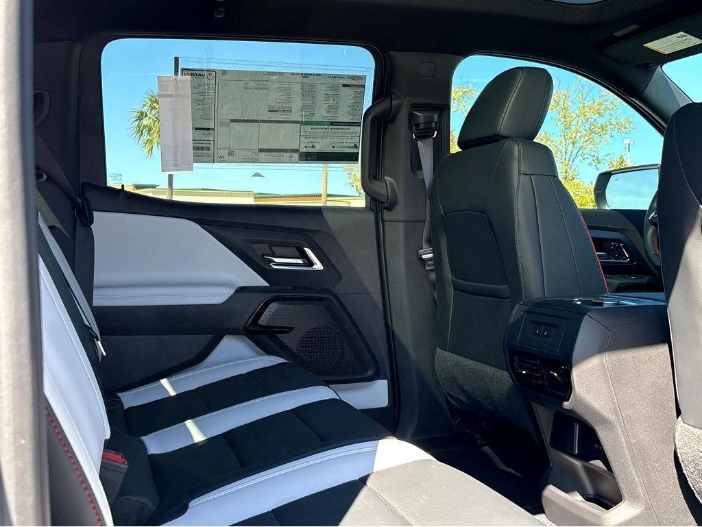 2025 Chevrolet Silverado EV RST - Max Range